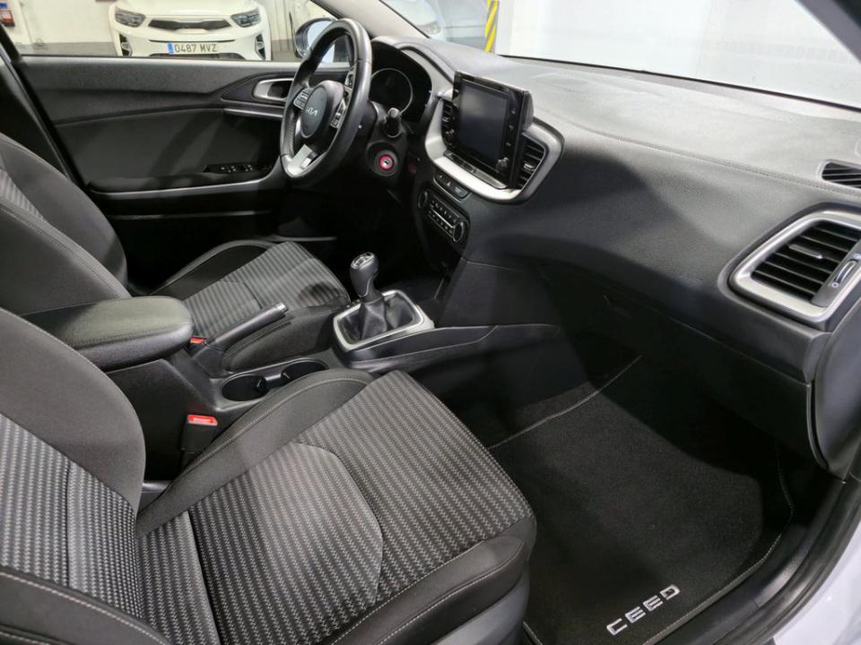 imagen swiper vehículo 17