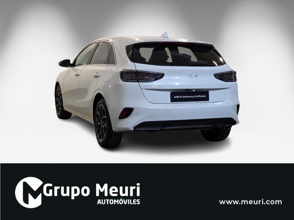 imagen swiper vehículo 16