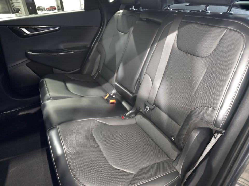 imagen swiper vehículo 7