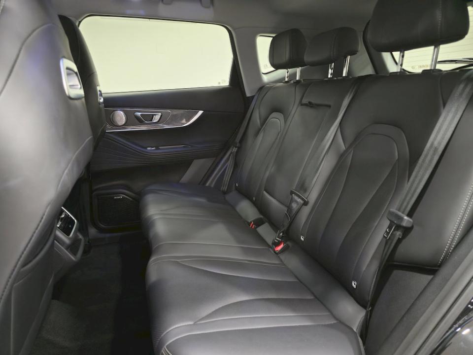 imagen swiper vehículo 7