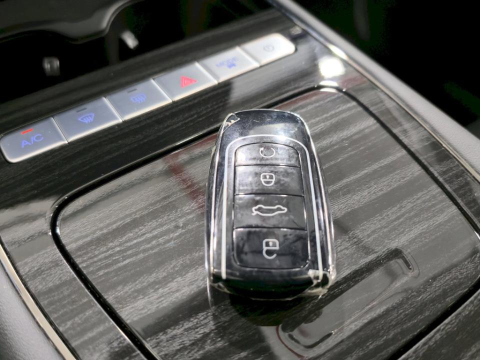 imagen swiper vehículo 14