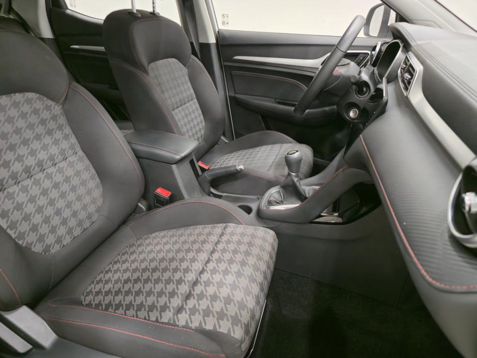 imagen swiper vehículo 19