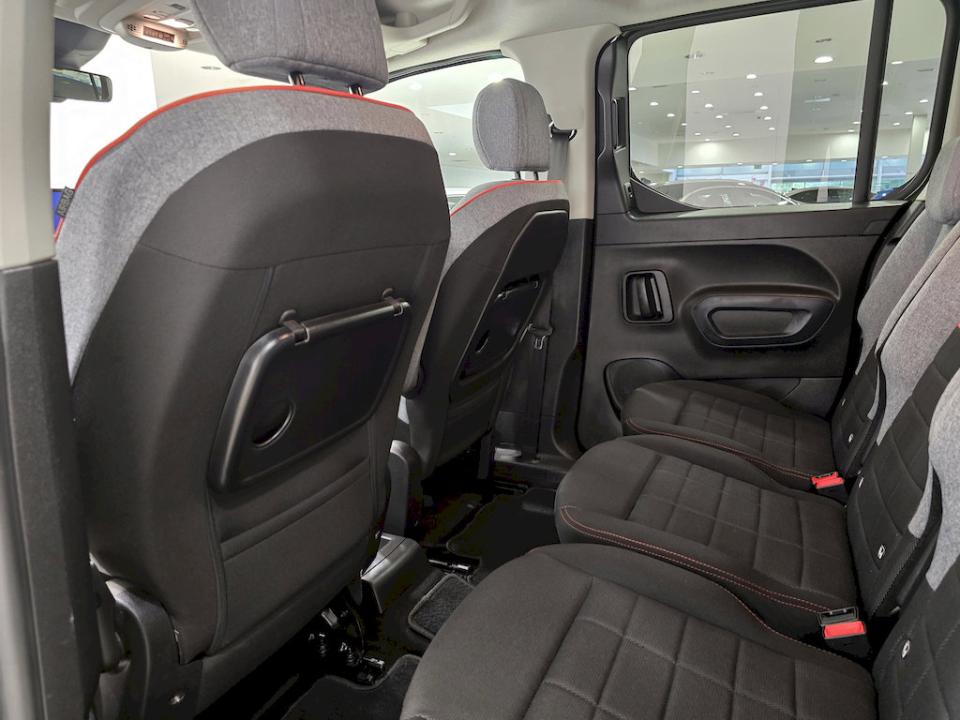 imagen swiper vehículo 6