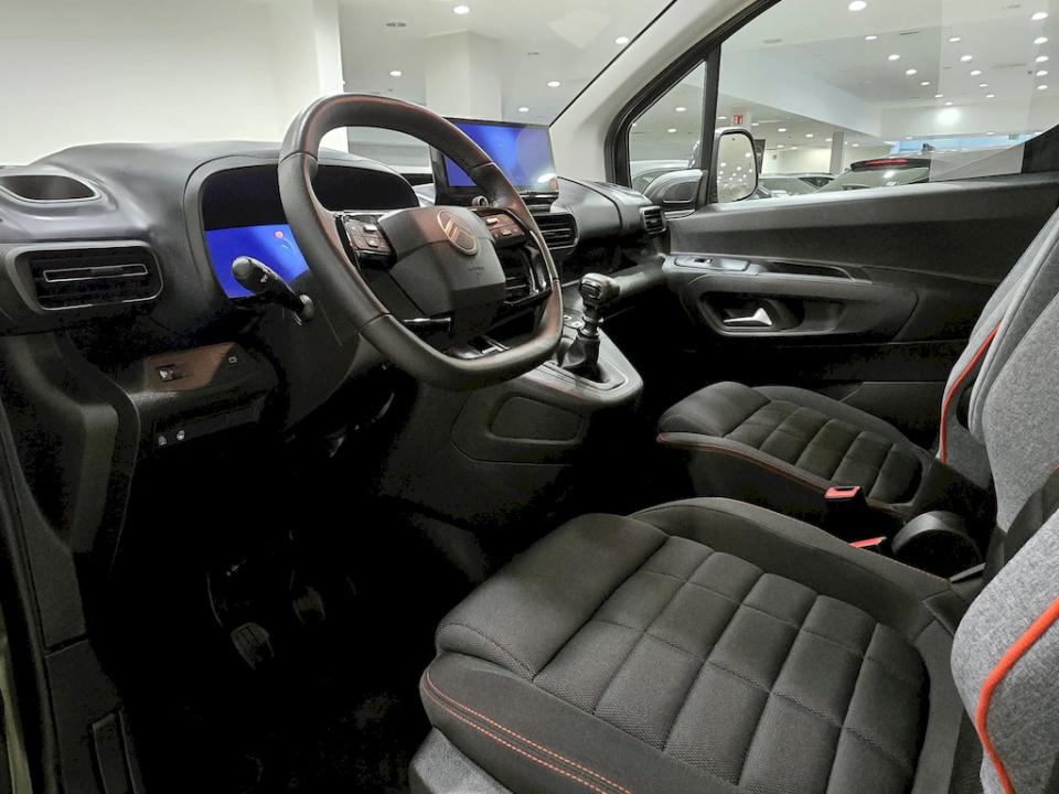 imagen swiper vehículo 4