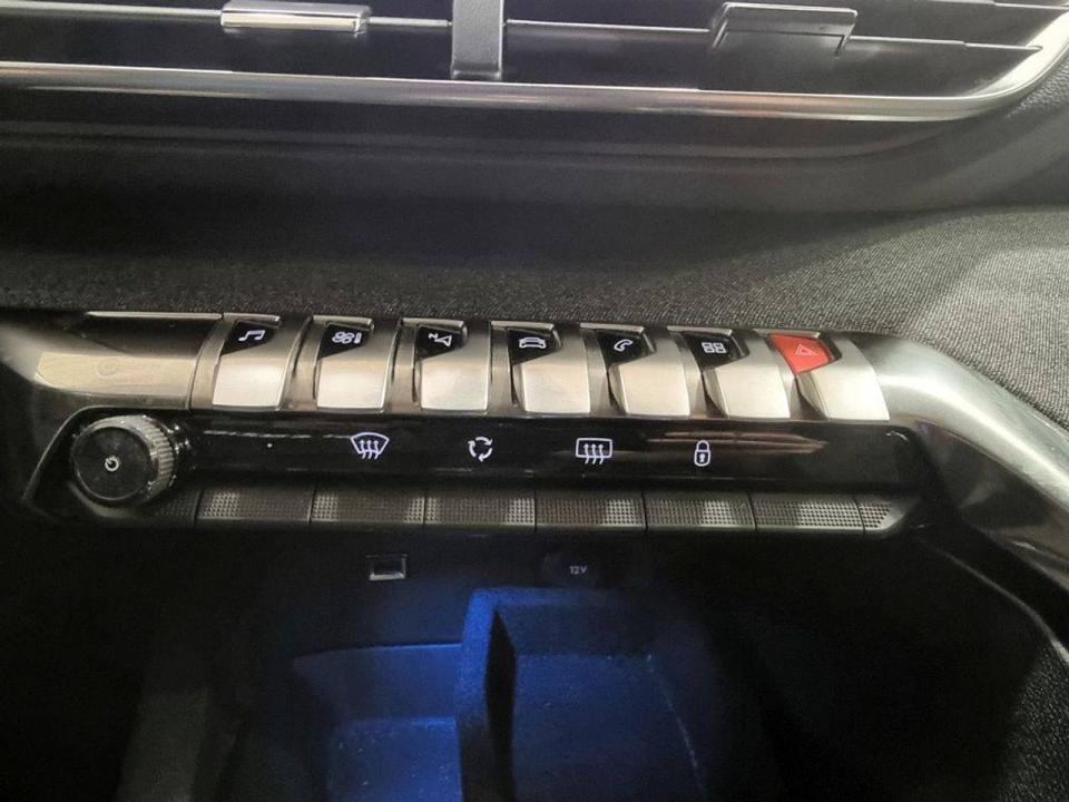 imagen swiper vehículo 24