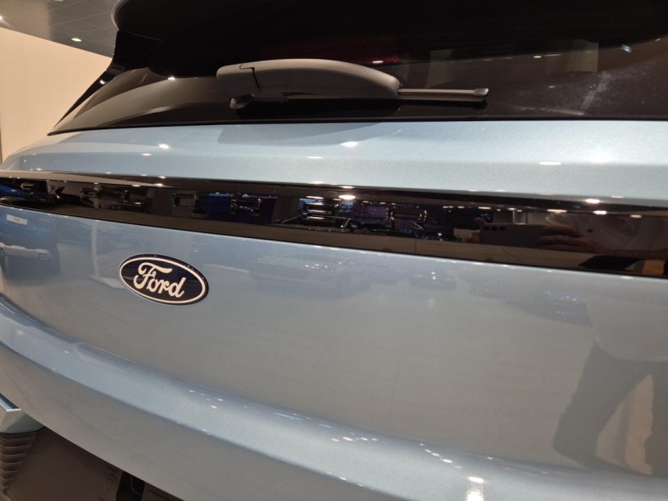 Ford Explorer CX740S Premium R. Ext. RWD 77kWh 286CV nuevo Barcelona