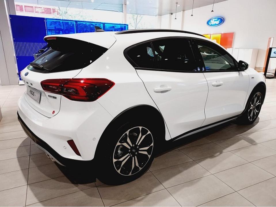 Ford Focus 1.0 Ecoboost MHEV 114kW Active 155cv nuevo Barcelona