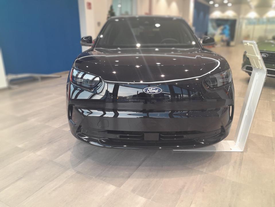Ford Capri CX740L Premium R. Ext. RWD 77kWh 286CV nuevo Madrid