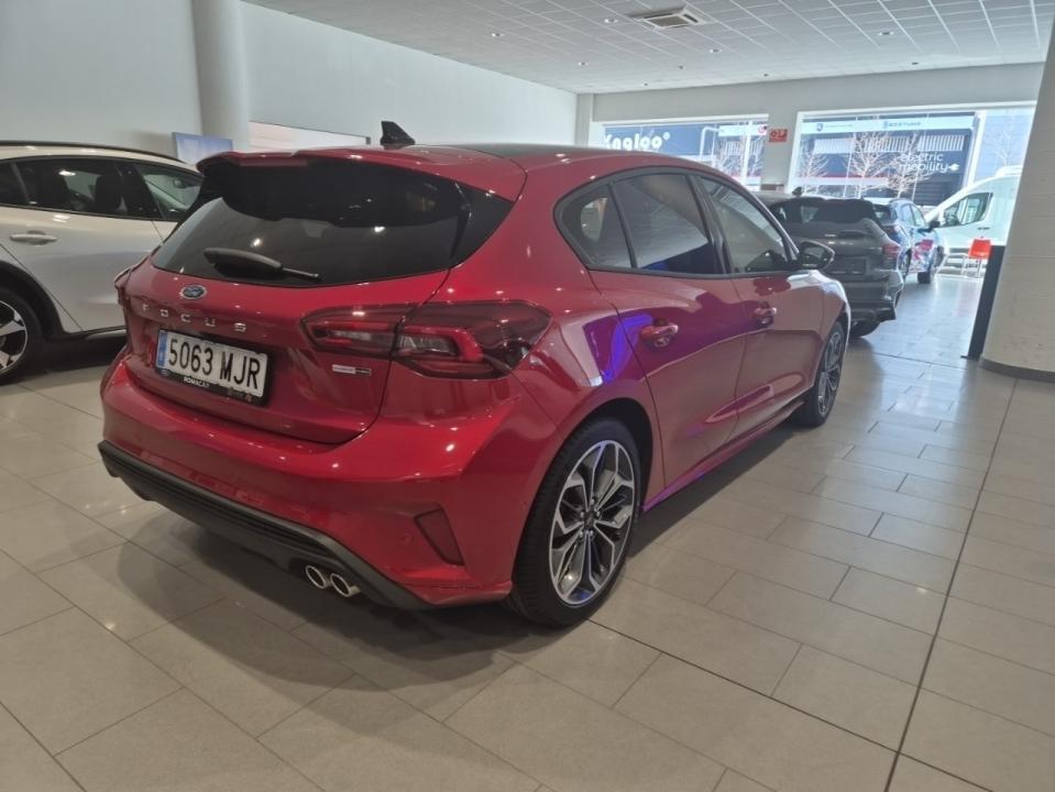 Ford Focus 1.0 Ecoboost MHEV 92kW ST-Line X 125cv nuevo Barcelona