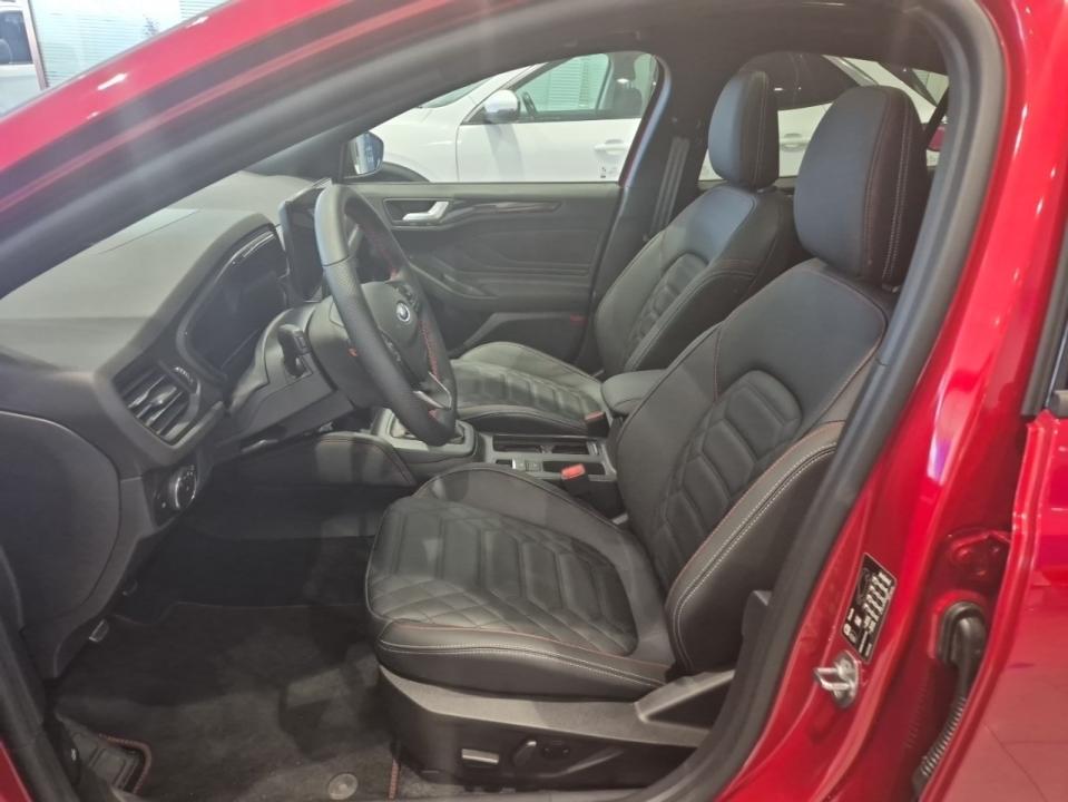 Ford Focus 1.0 Ecoboost MHEV 92kW ST-Line X 125cv nuevo Barcelona