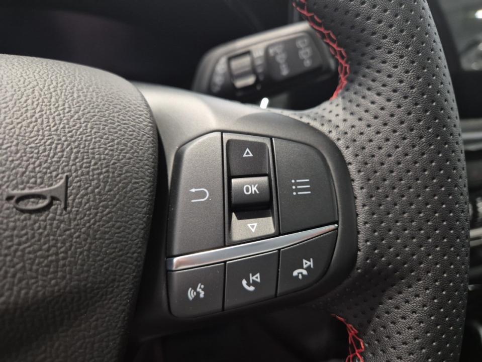Ford Focus 1.0 Ecoboost MHEV 92kW ST-Line X 125cv nuevo Barcelona