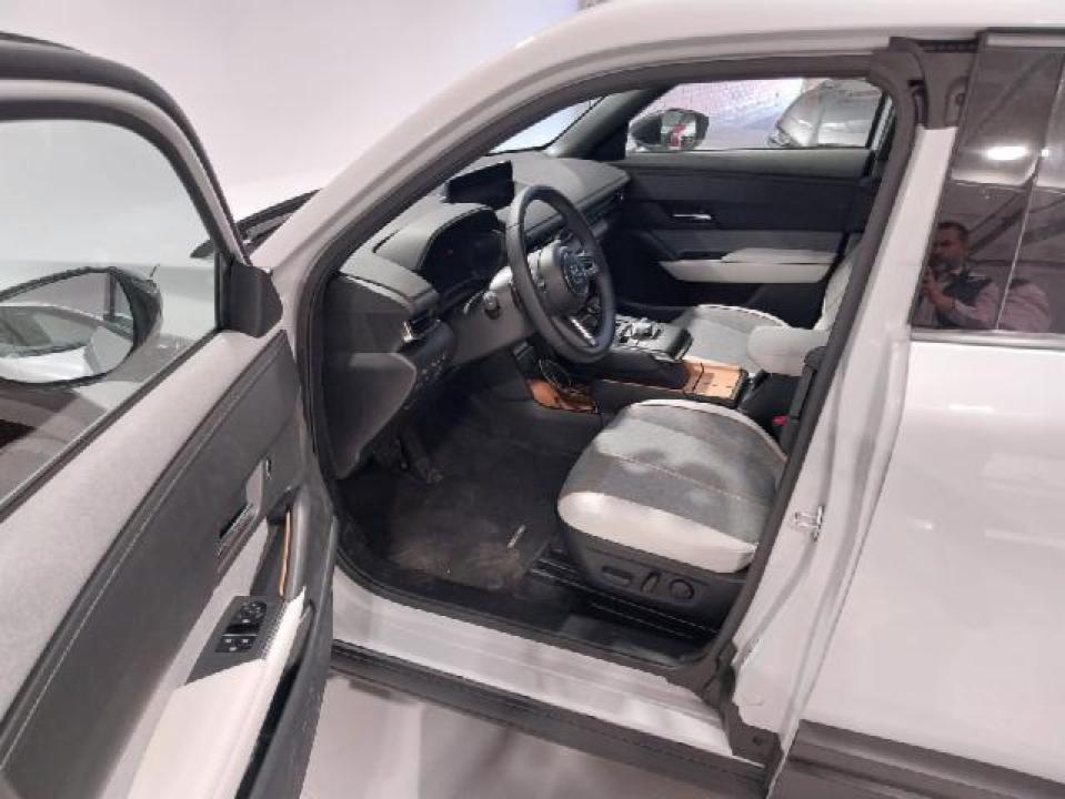Mazda MX-30 0.8 EREV E-SKYACTIV ADVANTAG MODERN AUTO 170 5P nuevo Barcelona