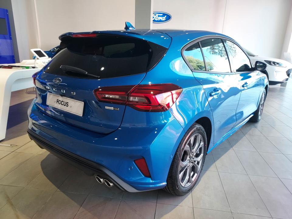 Ford Focus 1.0 Ecoboost MHEV 92kW ST-Line 125cv nuevo Barcelona