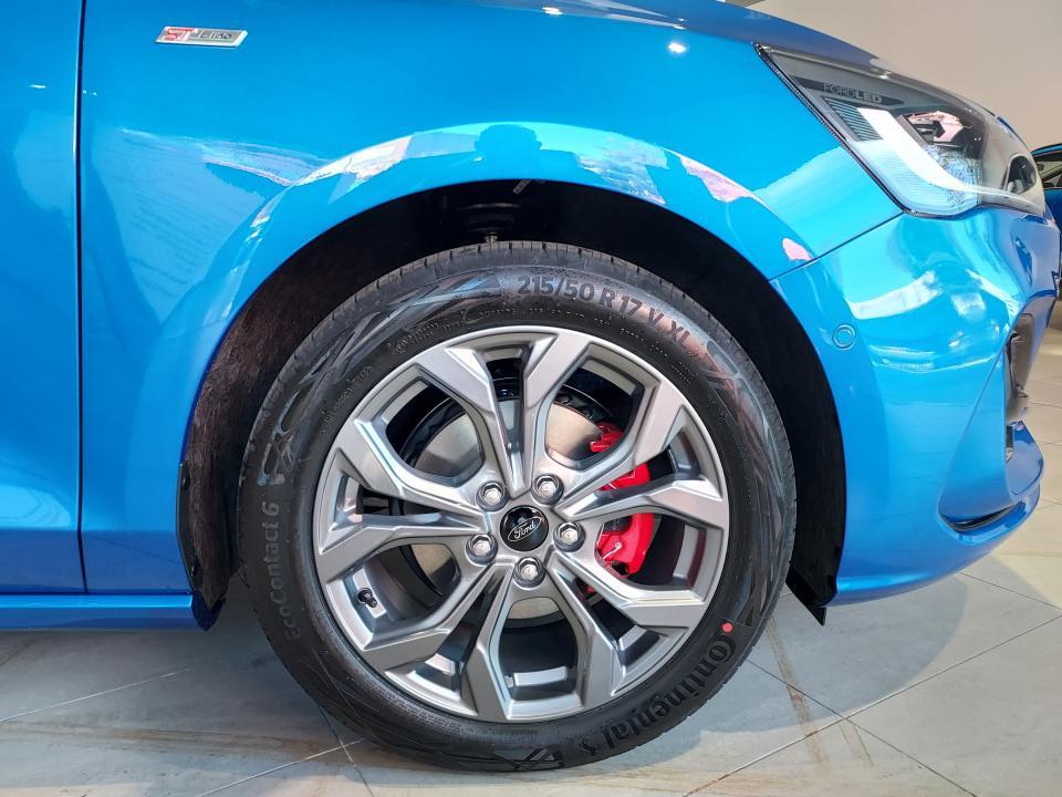 Ford Focus 1.0 Ecoboost MHEV 92kW ST-Line 125cv nuevo Barcelona