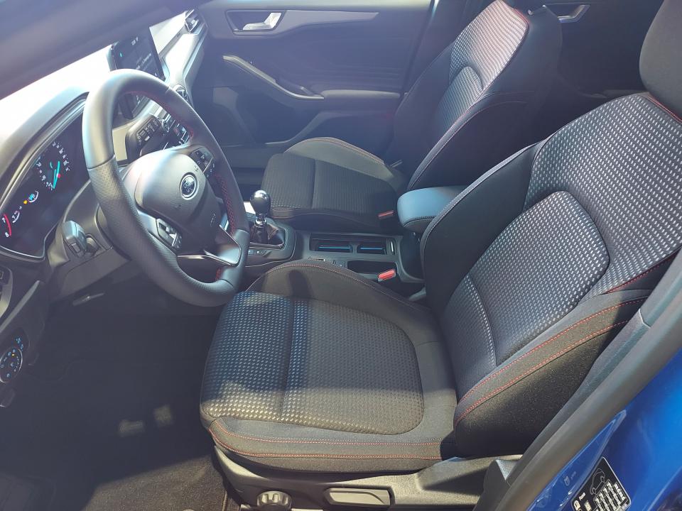 Ford Focus 1.0 Ecoboost MHEV 92kW ST-Line 125cv nuevo Barcelona