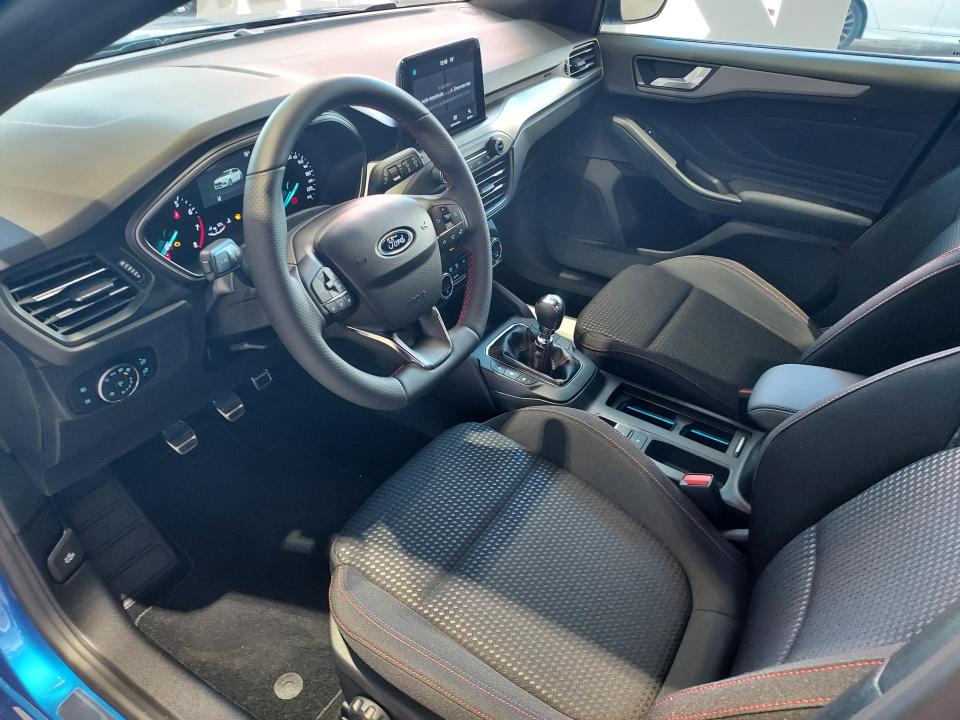 Ford Focus 1.0 Ecoboost MHEV 92kW ST-Line 125cv nuevo Barcelona