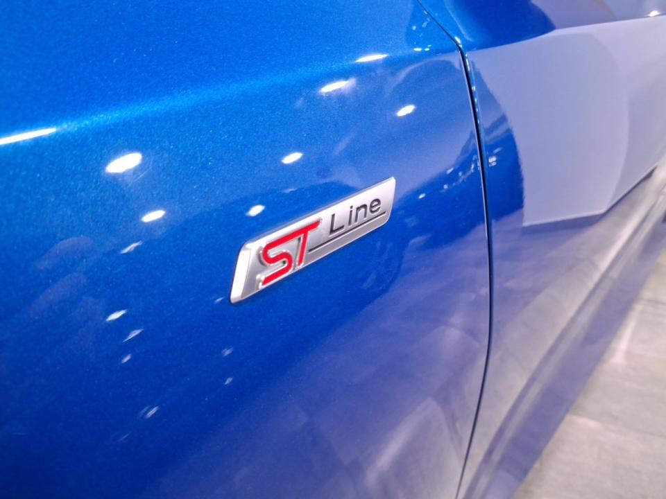 Ford Focus 1.0 Ecoboost MHEV 92kW ST-Line 125cv nuevo Barcelona