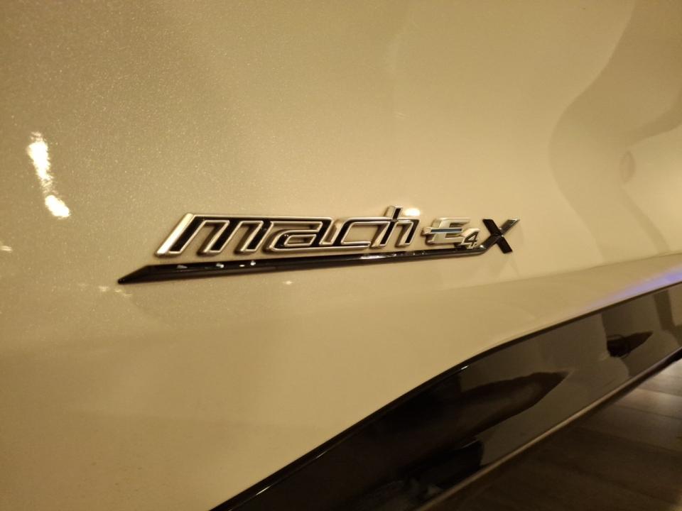 Ford Mustang Mach-E AWD 258kW Batería 98.8Kwh 351CV nuevo Barcelona