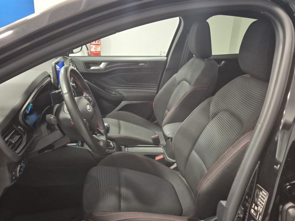 Ford Focus 1.0 Ecoboost MHEV 92kW ST-Line 125cv nuevo Barcelona