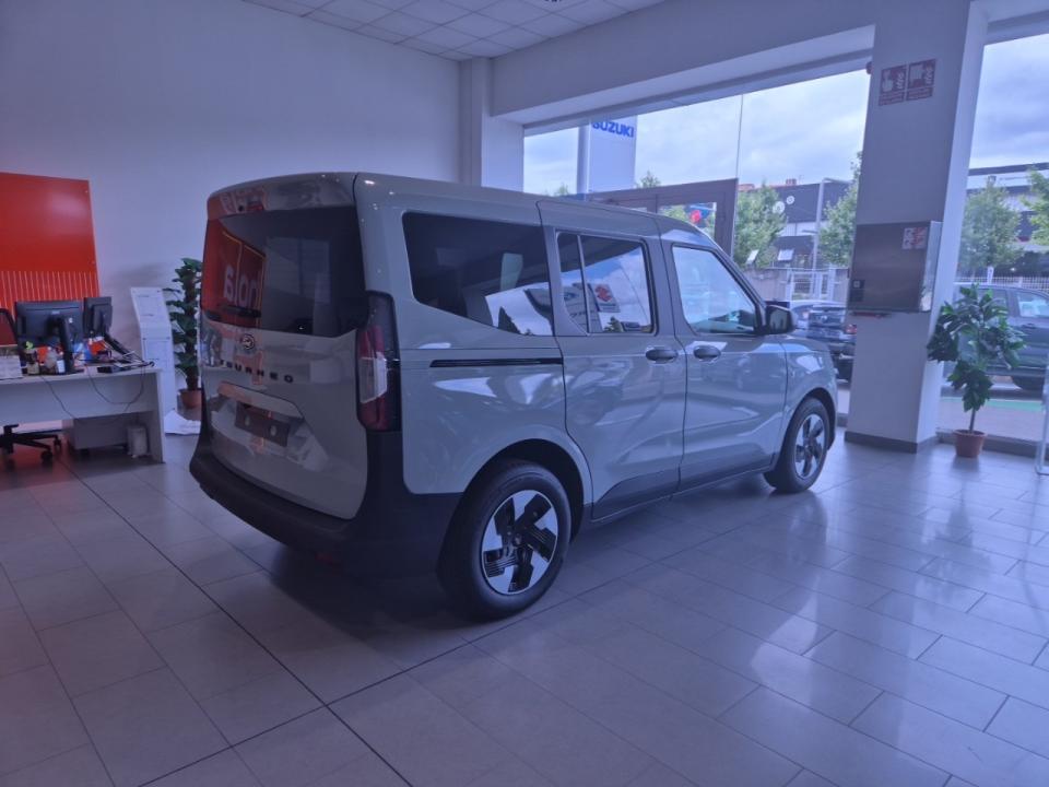 Ford Tourneo Courier BEV 43,6kWh 100kW (136CV) Trend Auto nuevo Barcelona