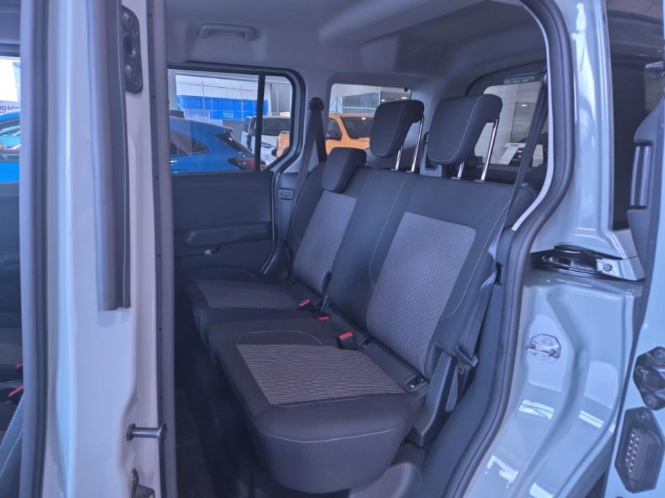 Ford Tourneo Courier BEV 43,6kWh 100kW (136CV) Trend Auto nuevo Barcelona