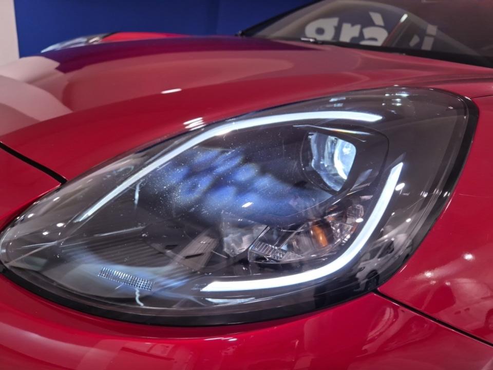 imagen swiper vehículo 24