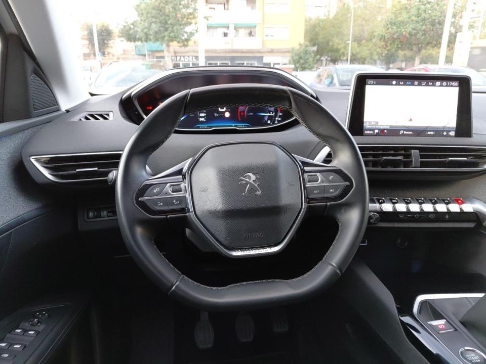 imagen swiper vehículo 12