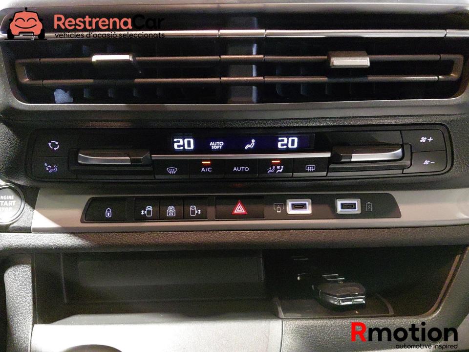 imagen swiper vehículo 26