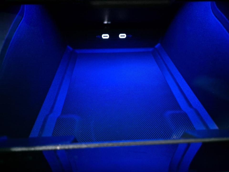 imagen swiper vehículo 24