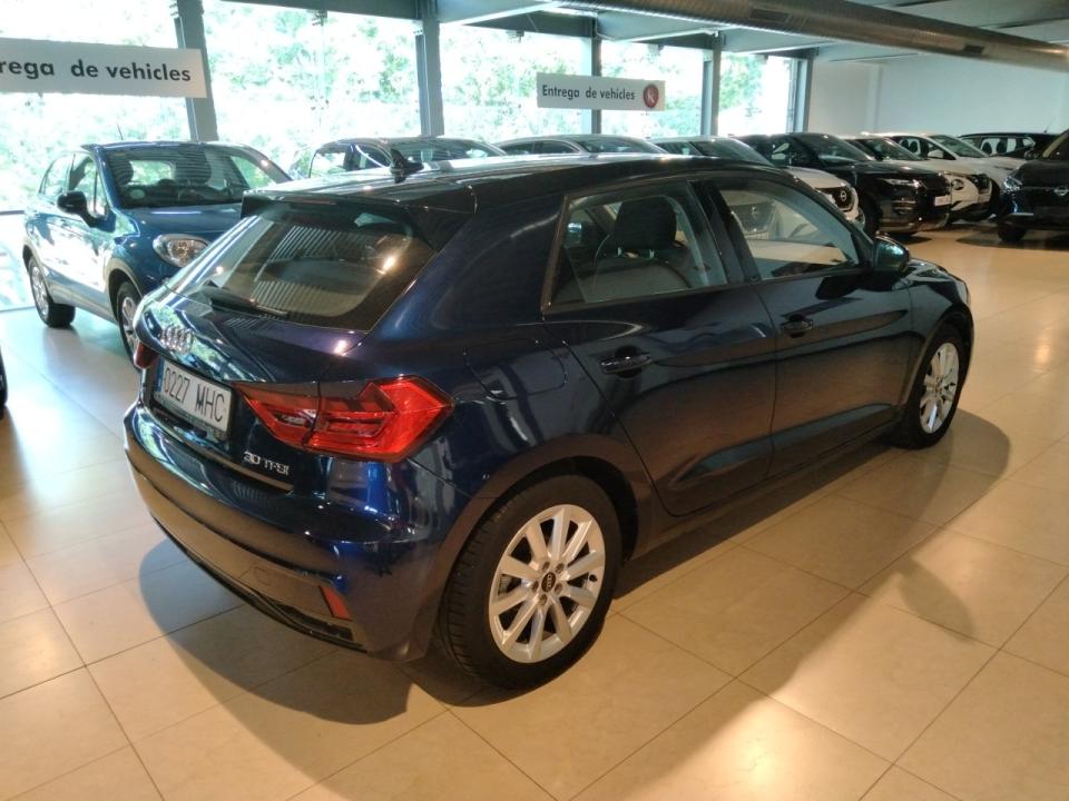 imagen swiper vehículo 12