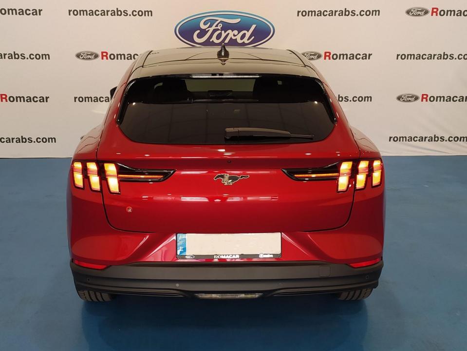 Ford Mustang Mach-E 216kW Batería 98.8Kwh 294cv nuevo Barcelona