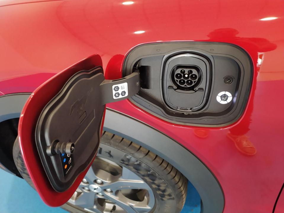 Ford Mustang Mach-E 216kW Batería 98.8Kwh 294cv nuevo Barcelona