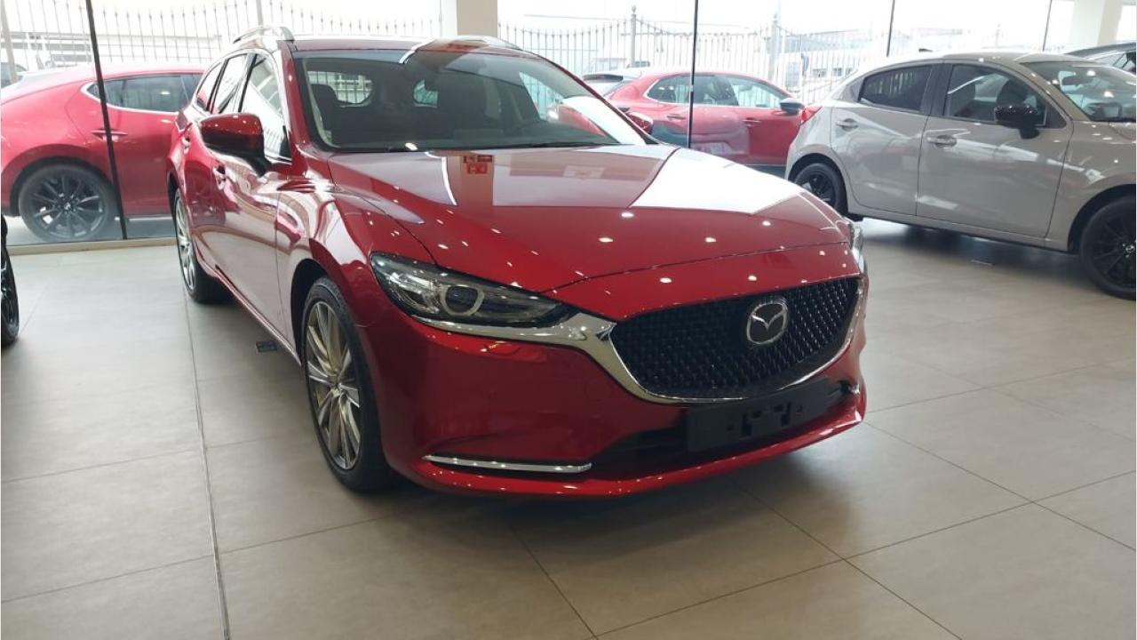 Mazda 6