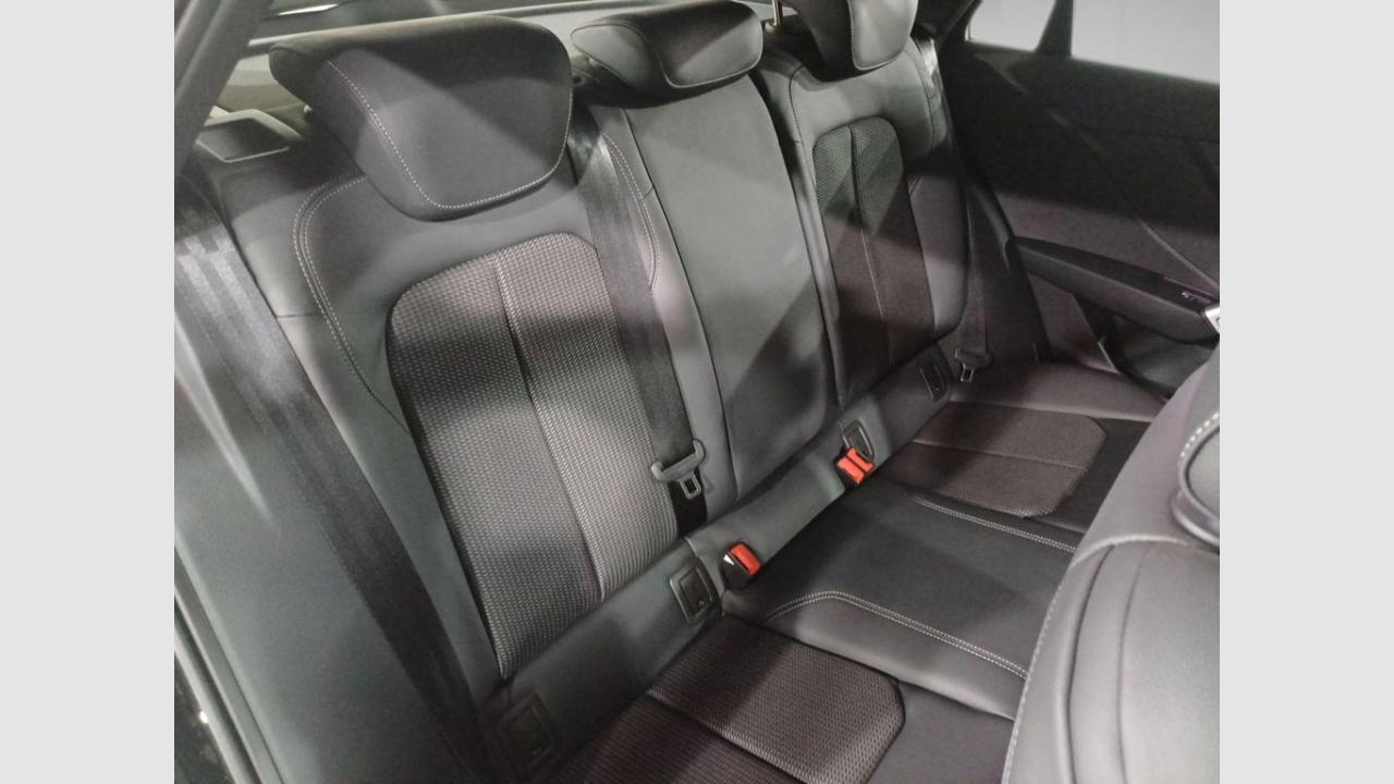 imagen swiper vehículo 16