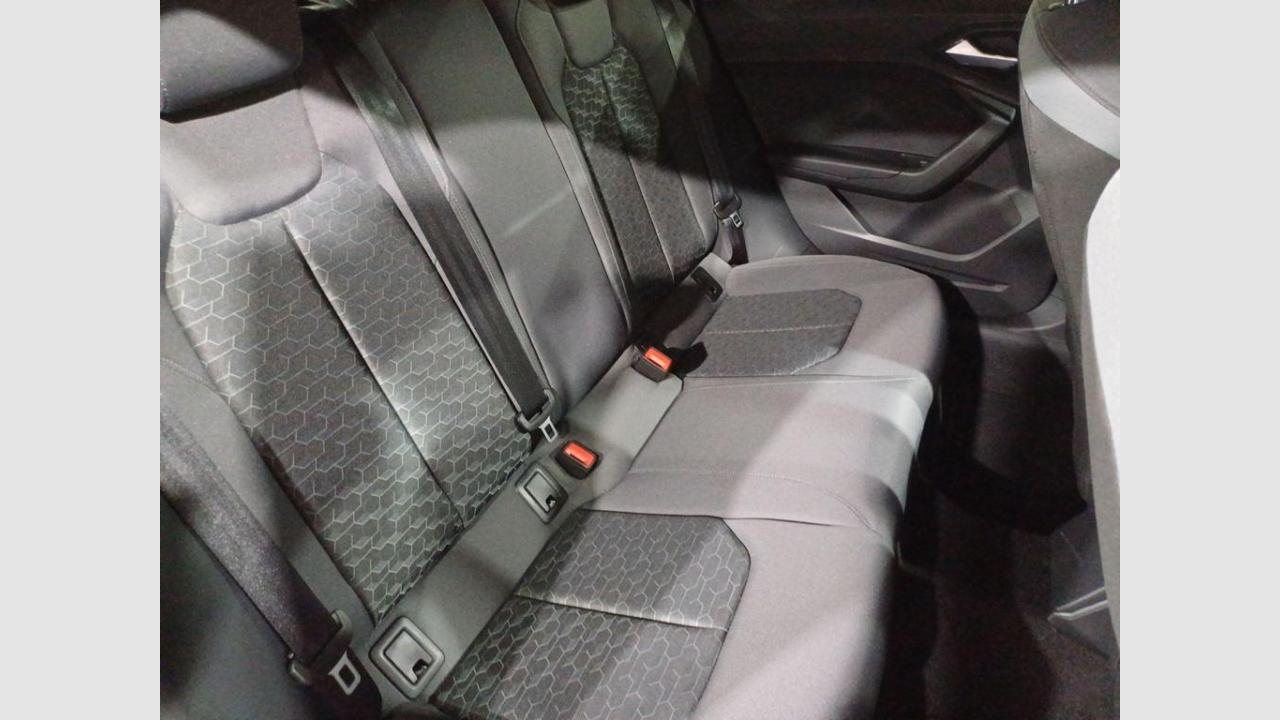 imagen swiper vehículo 16