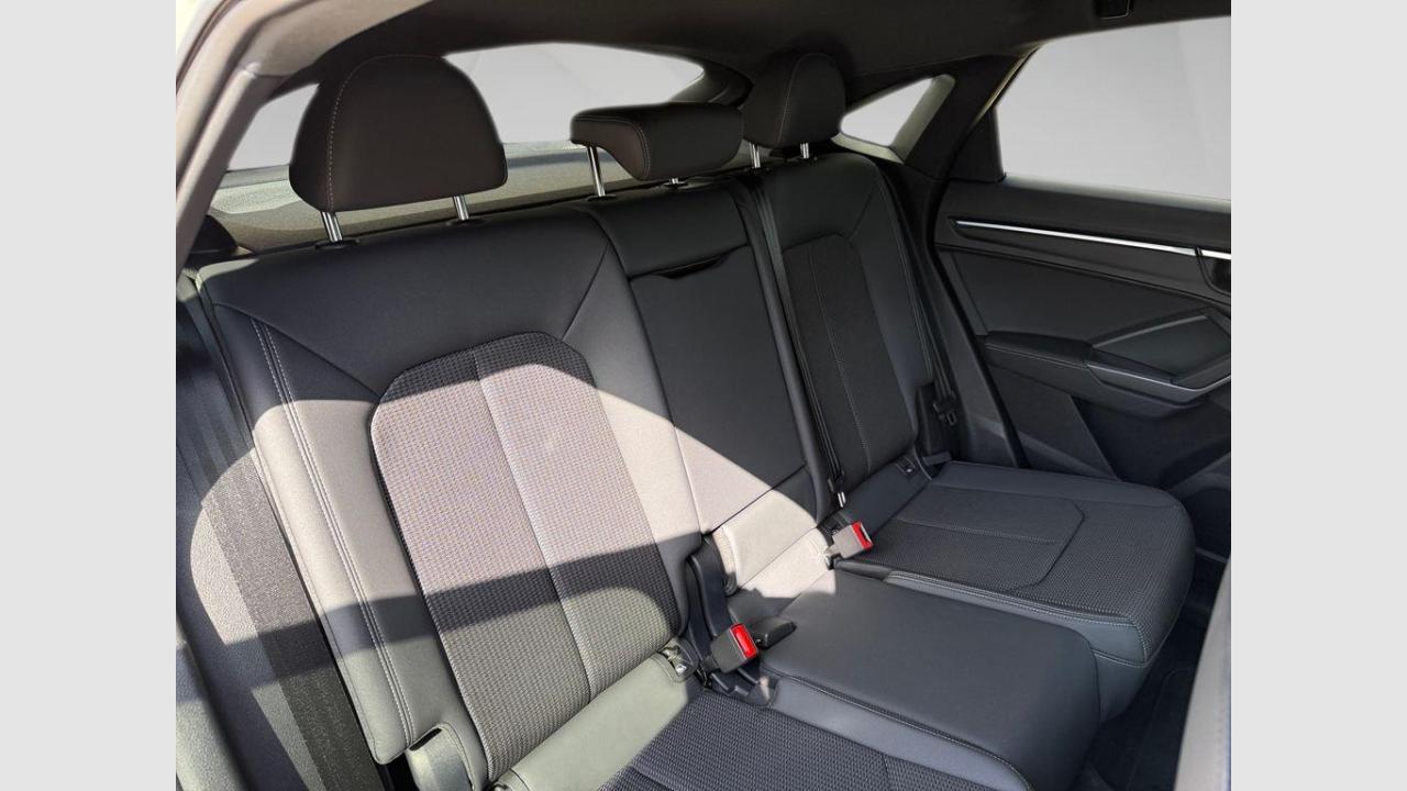 imagen swiper vehículo 16