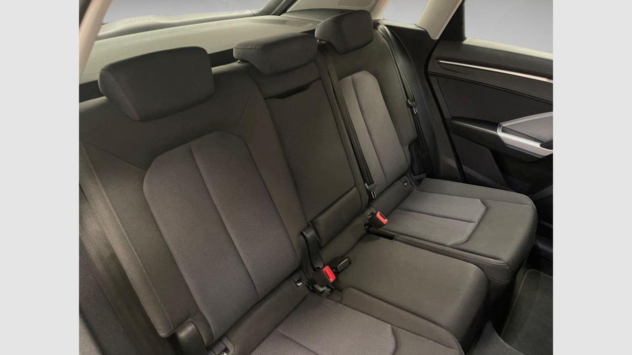 imagen swiper vehículo 16