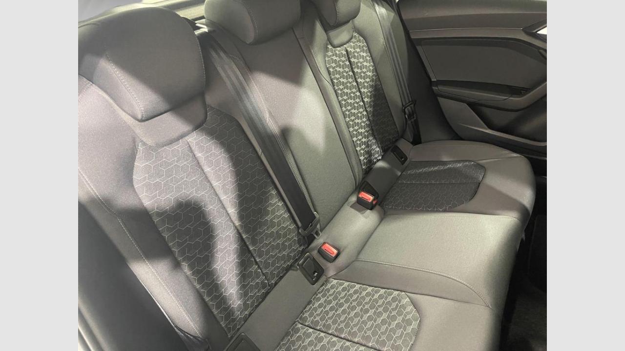 imagen swiper vehículo 16