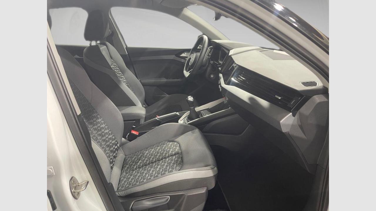 imagen swiper vehículo 17