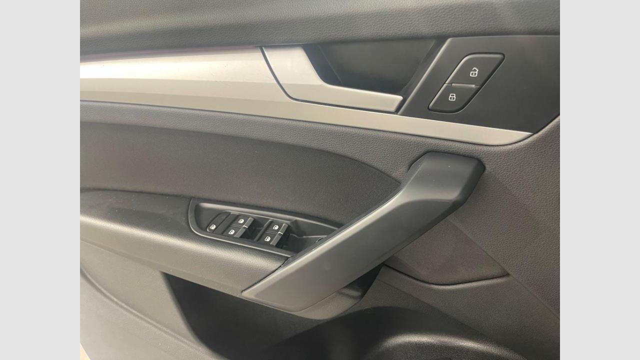 imagen swiper vehículo 15