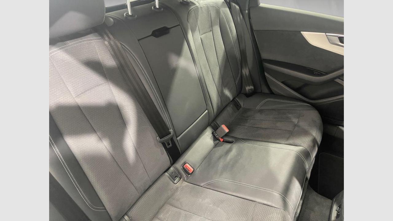 imagen swiper vehículo 16