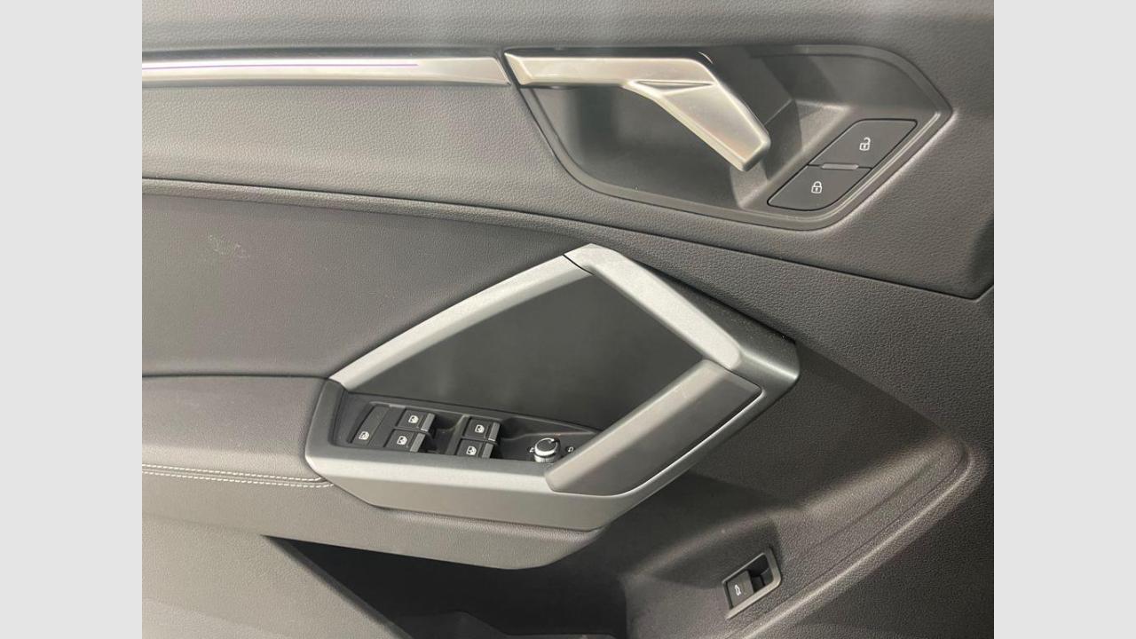 imagen swiper vehículo 15