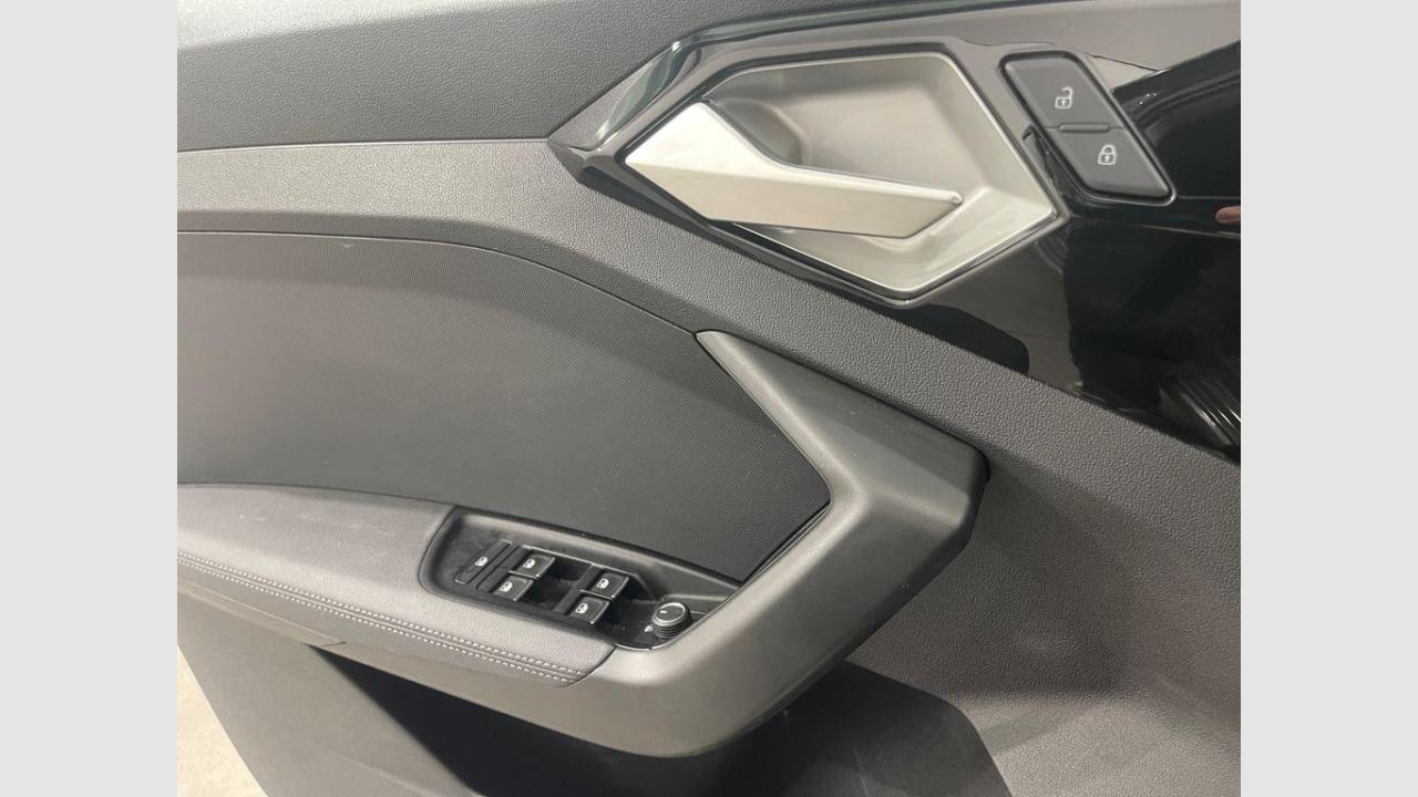 imagen swiper vehículo 12