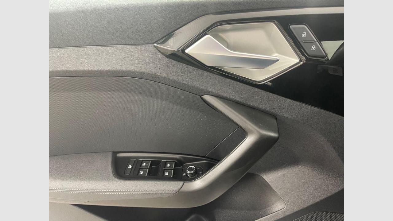 imagen swiper vehículo 15