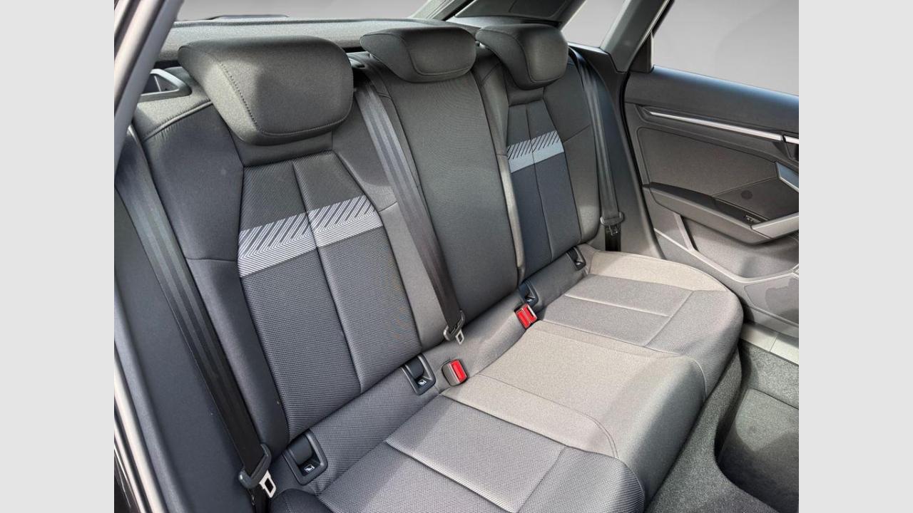 imagen swiper vehículo 16