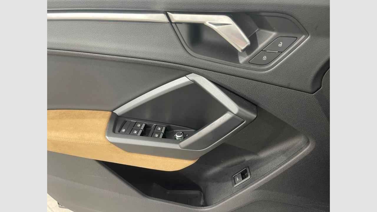 imagen swiper vehículo 15