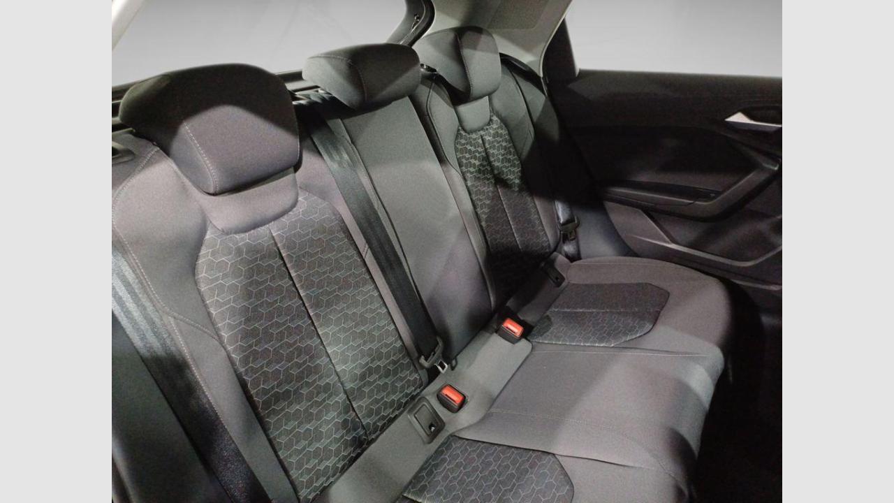 imagen swiper vehículo 16