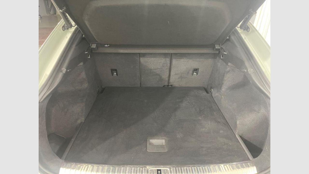 imagen swiper vehículo 15