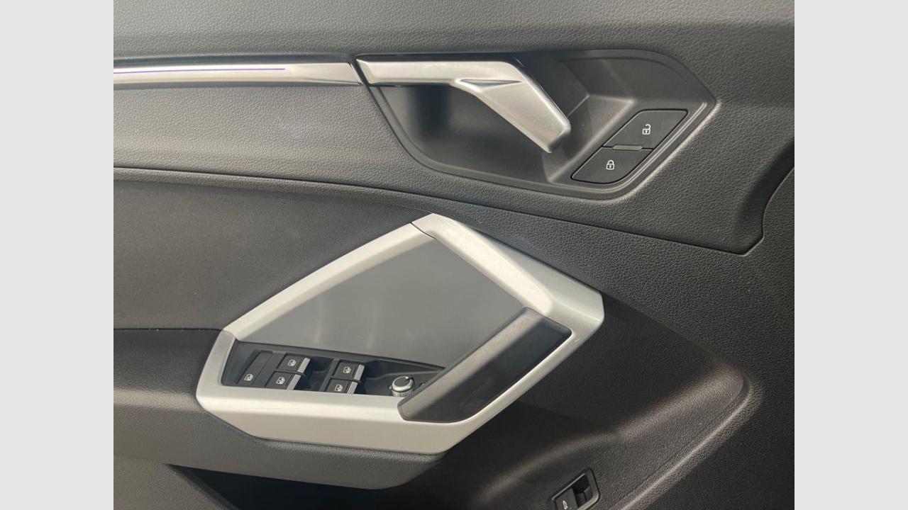 imagen swiper vehículo 15