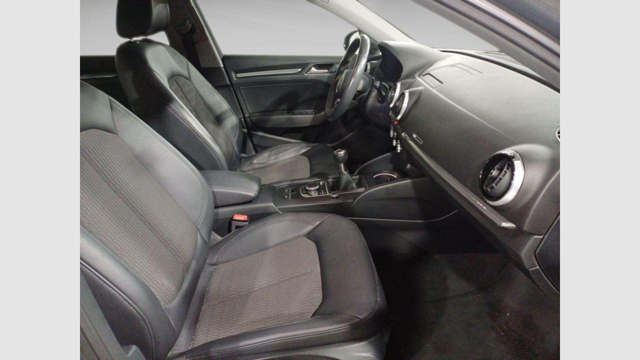 imagen swiper vehículo 9